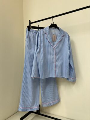 ست پیژامه بلوز و شلوار بلند راه راه با مغزی صورتی