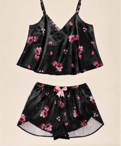 ست تاپ و شلوارک ساتنی گلپری golpari